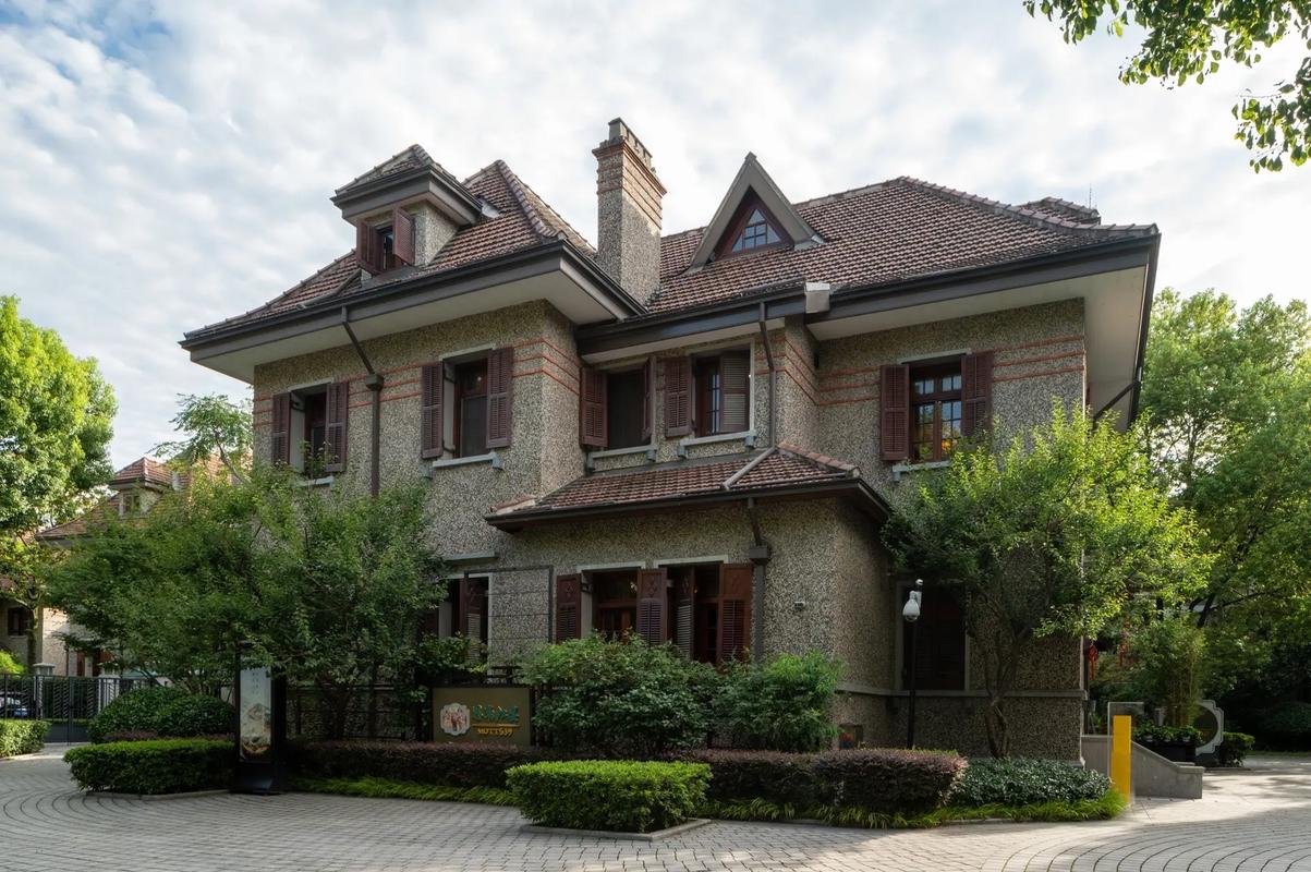 Sinan Mansions